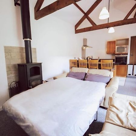 Cosy Cottage On Banks Of River Wye Foy エクステリア 写真