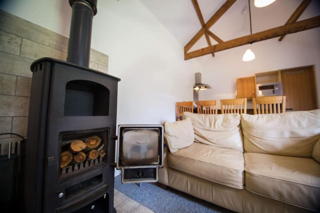 Cosy Cottage On Banks Of River Wye Foy エクステリア 写真