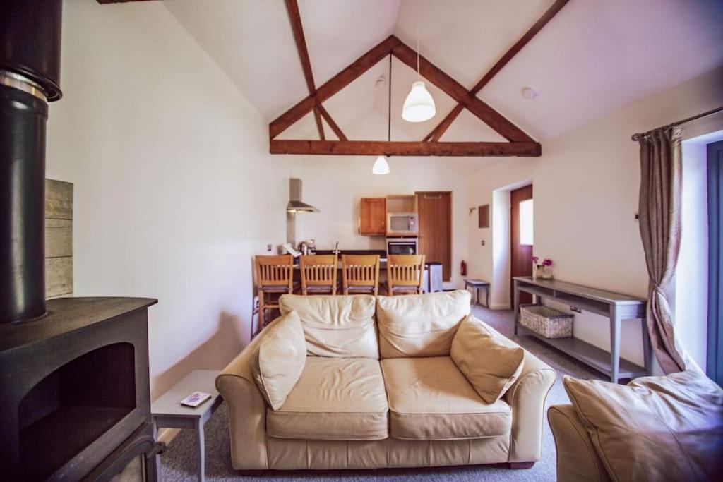 Cosy Cottage On Banks Of River Wye Foy エクステリア 写真